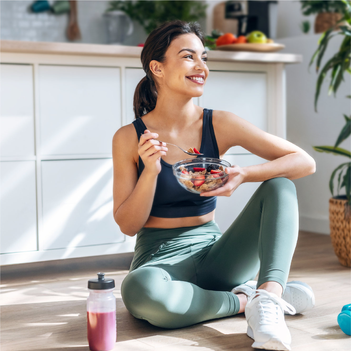 デーツ摂取イメージ。トレーニング後の食事にデーツをプラスして